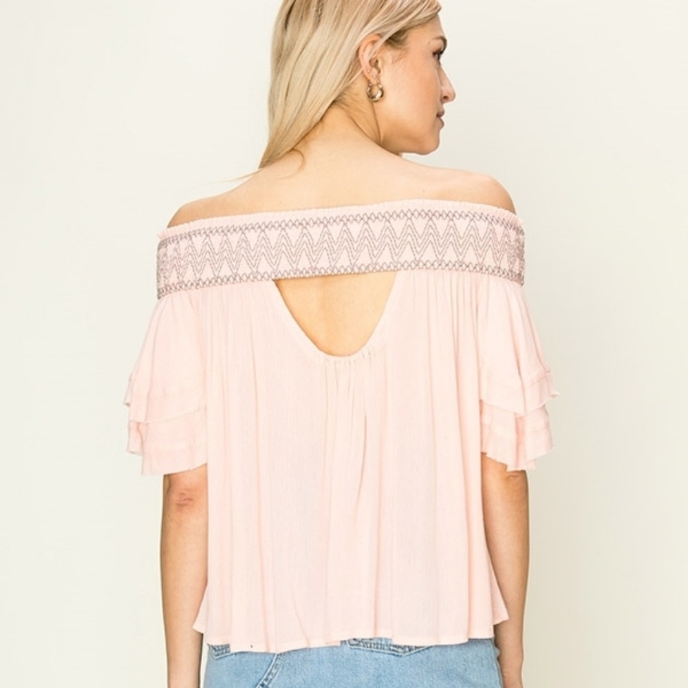 🌟Camille embroidered bohemian top. - Picture 2 of 8